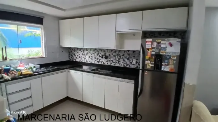 Armário de Cozinha Cima e Baixo de Pia 