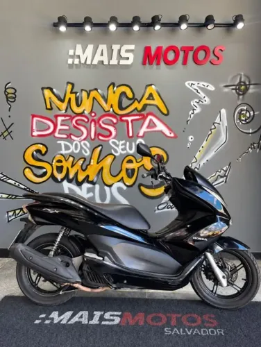 Pcx em ótimas condições