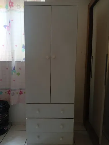 Guarda roupa infantil