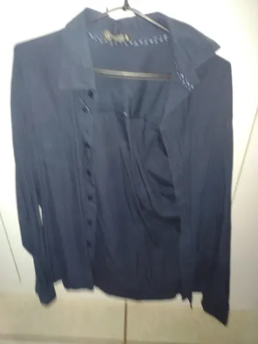 Kit de 4 camisas sociais e 1 casaco 100% algodão 