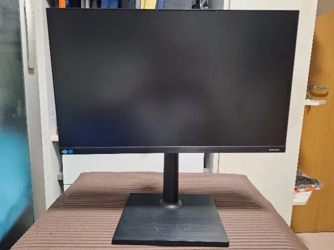 Monitor Samsung 24" F24T450FQL Full HD IPS - Seminovo