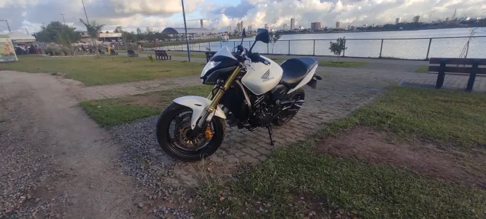 vendo Hornet 600