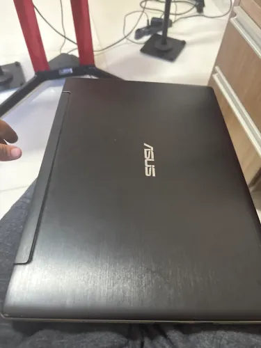 MacBook ASUS S550 i7 8gb instalado hackintoshi