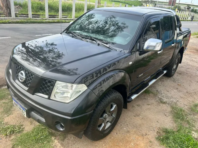 Nissan Frontier XE CD 4X4 2.5 TB Diesel 2011