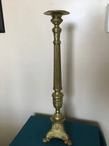 Castiçal de bronze 