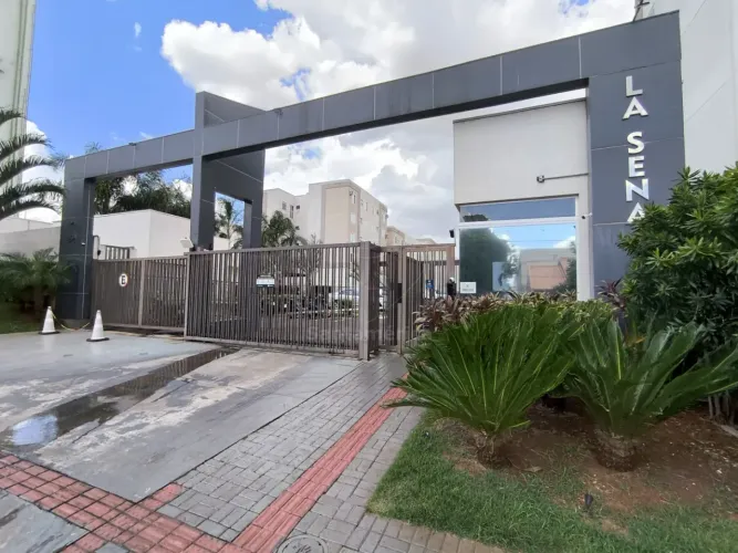 Apartamento à Venda no Condomínio La Sena e, Cambé com 2 Quartos