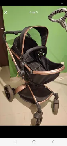 Carinho de bebê