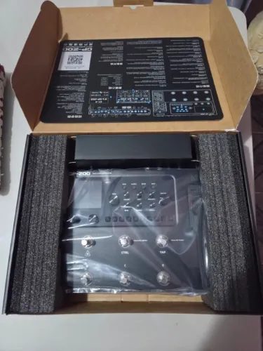 Pedaleira de Guitarra Valeton GP-200 Nova!