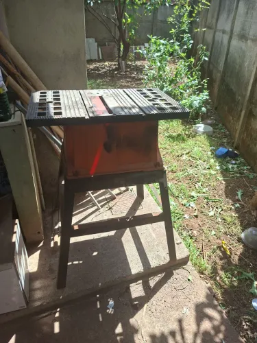 Vendo mesa de ferro