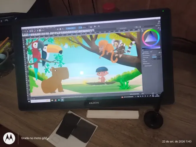 Mesa Digitalizadora HUION KAMVAS 22 PLUS novinha