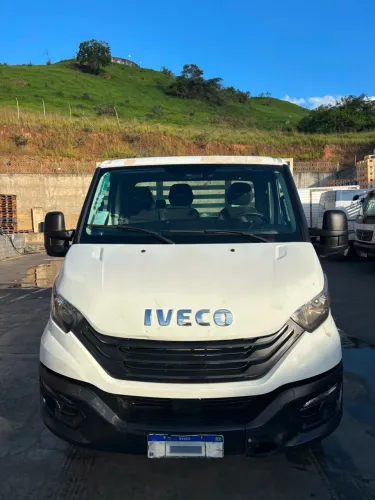 Iveco - Daily 35-160 com carroceira