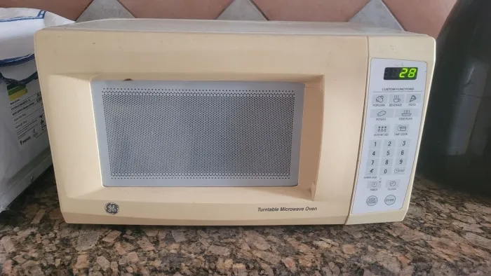 Microondas GE (Com defeito)