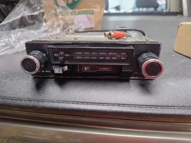 Toca fitas TKR cara preta VRF-150M - revisado - entrada auxiliar 