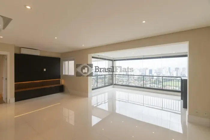 Imóvel para aluguel tem 136 metros quadrados com 3 quartos em Vila Olímpia - São Paulo - S