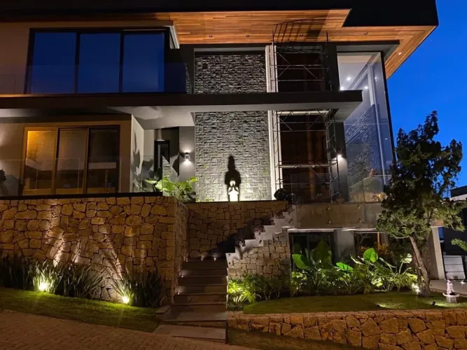 Casa para Locação em Florianópolis, CACUPÉ, 4 dormitórios, 4 suítes, 5 banheiros, 5 vagas