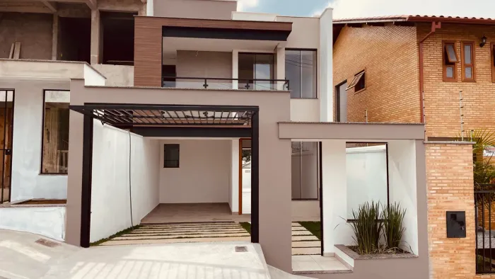 Casa recém construída no melhor bairro de Barbacena