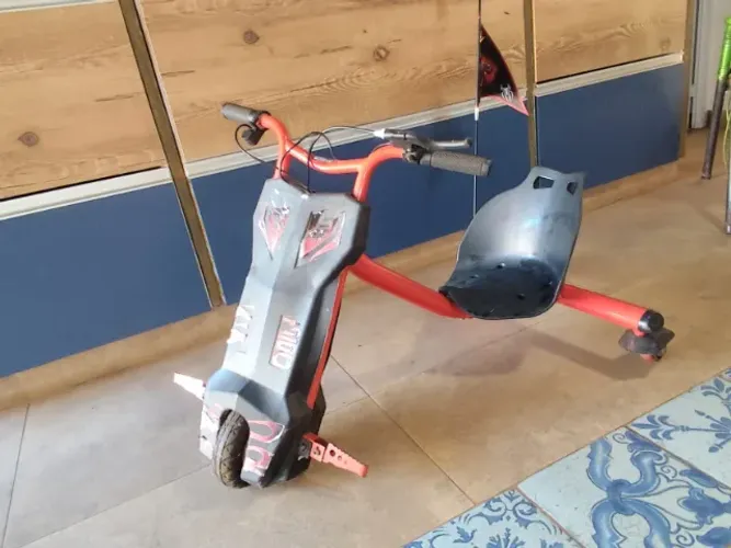 Triciclo Elétrico Infantil Drift