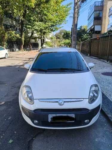 Fiat Punto Attractive 1.4 Fire Flex 8V 5P 2015