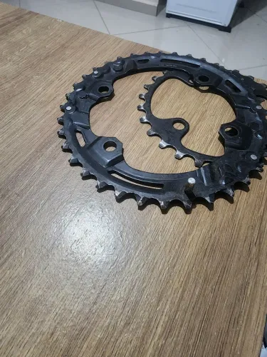Coroa shimano 36d muito nova 