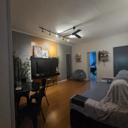 Alugo/Vendo Casa ampla com terraço.