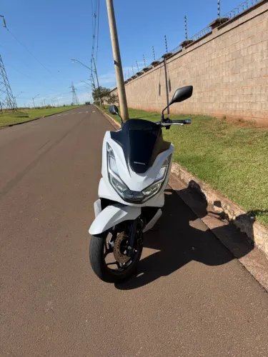 VENDO PCX DLX 2025