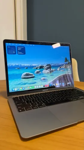 MacBook Air 13.6 - 256GB - 8GB, Seminovo impecável 87%, Garantia