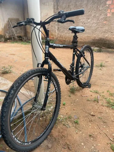 Bicicleta Cairu flash aro 26