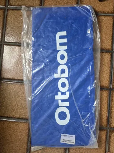 Vendo 10 unidades novas de Colchonetes para exercícios marca Ortobom 4cm. 90cm.40cm