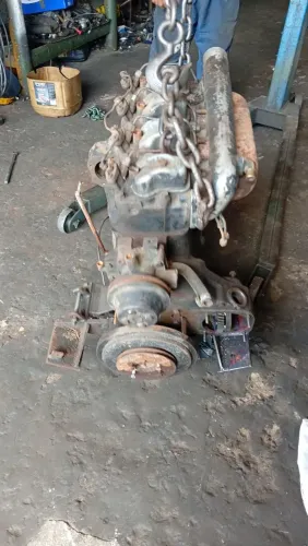 Motor f4000 mwm