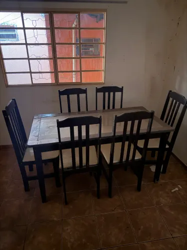 Mesa de 6 lugares - venda para retirar rápido