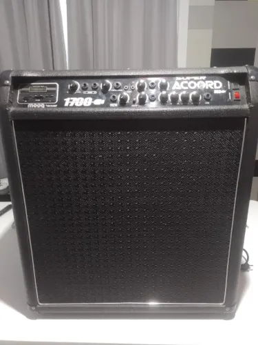 Caixa Multiuso Moug Super Accord 1700 - Voz, violão e USB