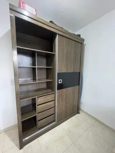 Guarda roupa e cama solteiro