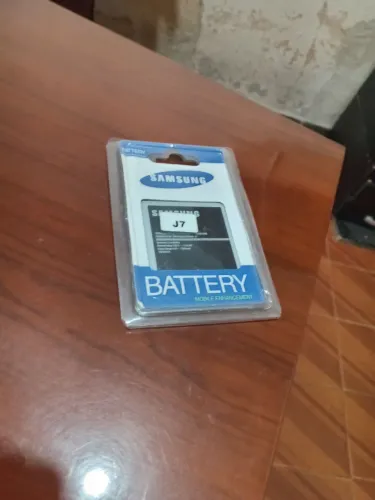 BATERIA PRA CELULAR NOVA.