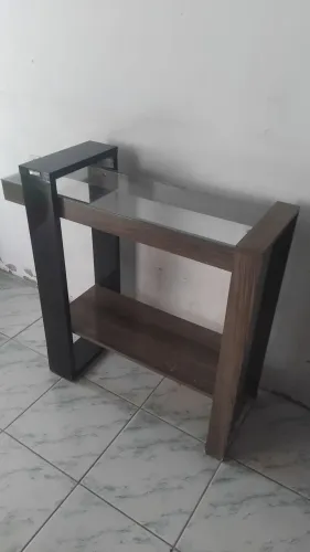 Aparador de Sala com Prateleira e Tampo de Vidro