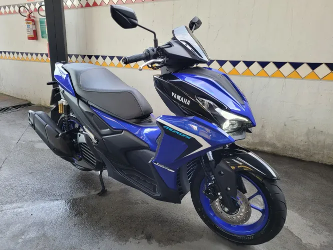 AEROX CONNECTED ABS