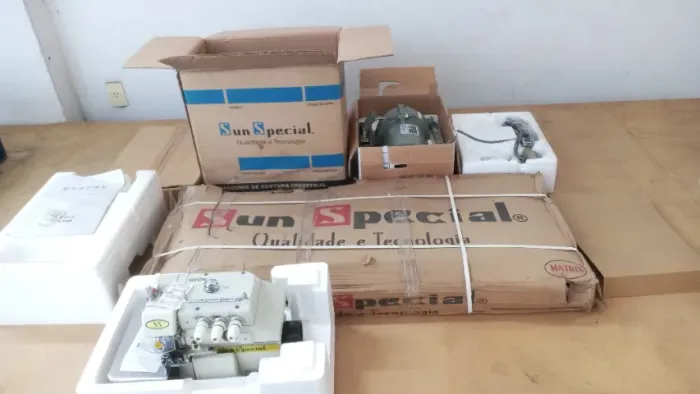 Máquina overloque Sun Special NOVA - Na Caixa