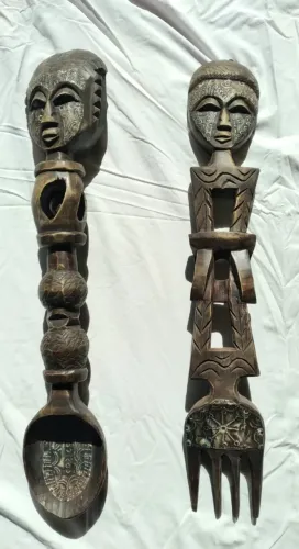 Esculturas Africanas e Jamaicas Autênticas e Importadas