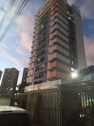 Aluga-se.excelente. Apto. No cond. Dom Heitor, bairro da Ribeira valor 2.800,Reais