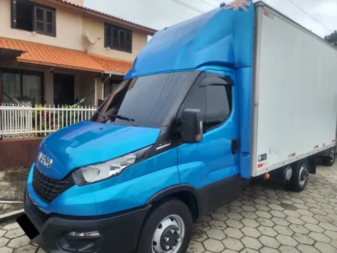 Iveco Daily 35-150 Baú