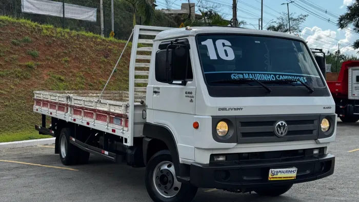 VW 8160 CAMINHÃO CARROCERIA ANO 2016 COM AR-CONDICIONADO 