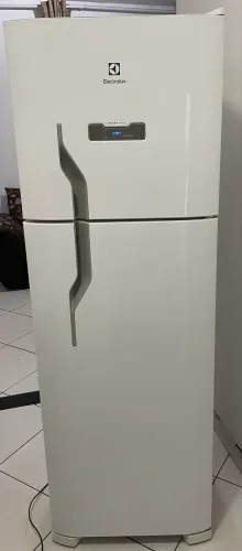 Refrigerador Frost Free Electrolux  371L