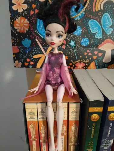 Boneca Draculaura monster high original mattel usada