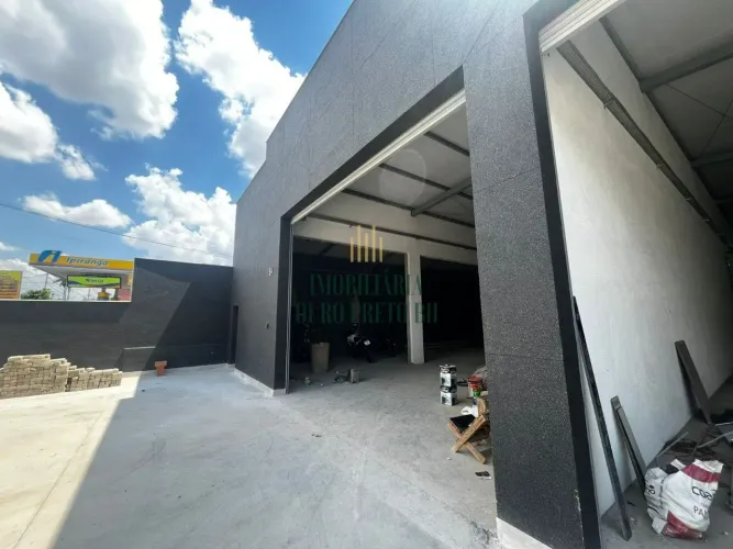 Loja com 320m² para locação no bairro Jardim Atlântico;