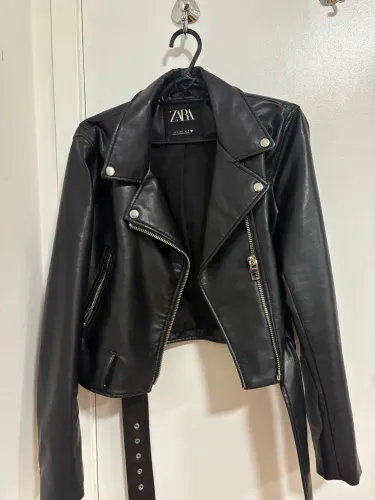 Jaqueta de Couro Zara - Tam G (veste M) - Perfeito estado