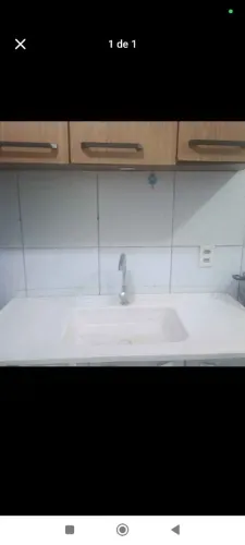 Vende-se pia