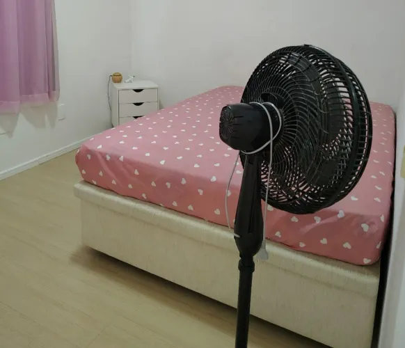 Ventilador de Pé Mundial - Preto