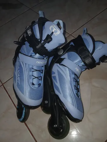 Patins tamanho 37
