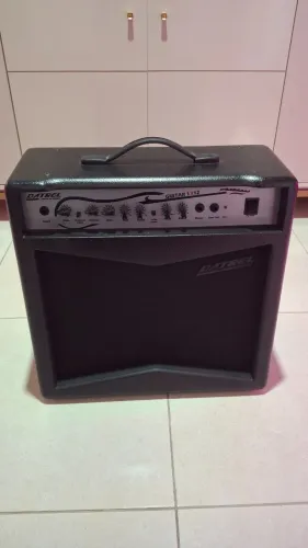 Amplificador de guitarra