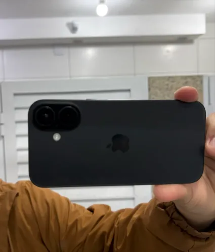 iPhone 16 256GB Preto Impecável, com Caixa e Nota Fiscal