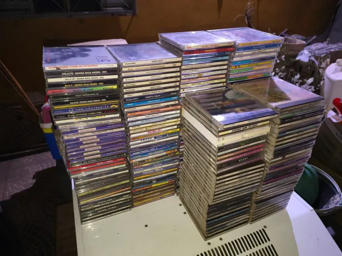 Lote de mais de 200 CDs - raridades, nacionais e internacionais
